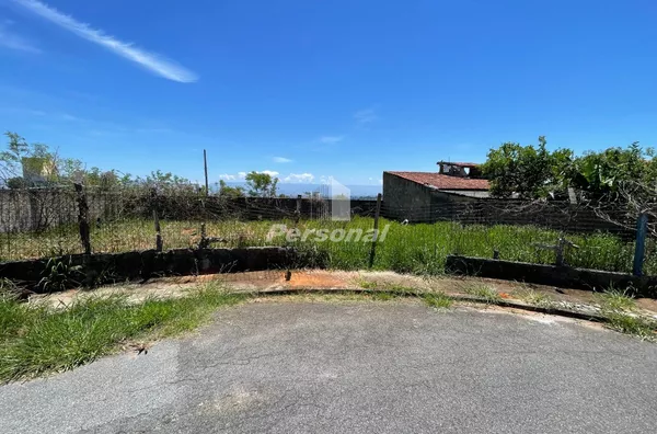 Terreno com 427,80m², Rua sem saida... - Foto 2