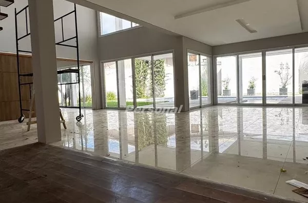 Excelente Sobrado de suítes Condomínio Taubaté Village R6