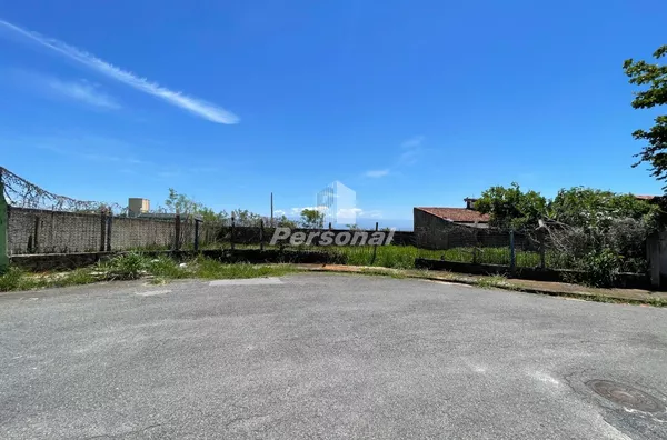 Terreno com 427,80m², Rua sem saida... - Foto 1