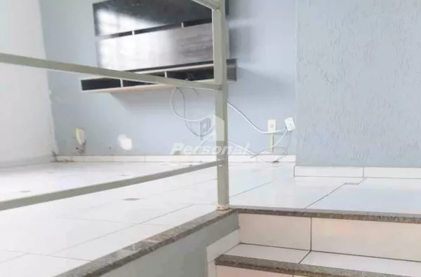 Casa com 3 dormitórios sendo 1  suíte máster na Esplanada Santa Terezinha em Taubaté - Foto 2