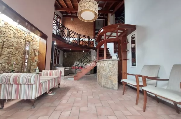 Lindo Sobrado à Venda em Estilo Colonial em Tremembé/SP - Foto 1