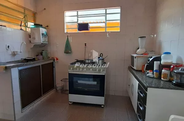 Casa à Venda no Parque Três Marias, Taubaté – 4 Dormitórios, Edícula e 3 Vagas Cobertas - Foto 11