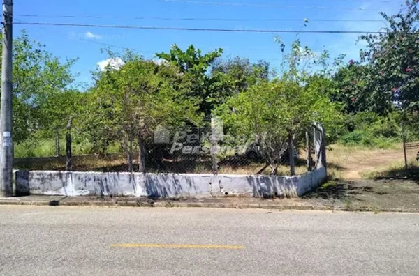 Terreno à venda, 1800 m² por R$ 583.000,00 - Granjas Rurais Reunidas São Judas Tadeu - Taubaté/SP
