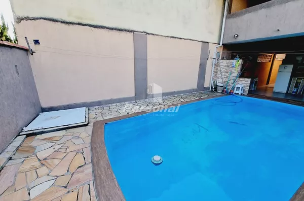 Casa com piscina no Jardim Gurilândia - Foto 1