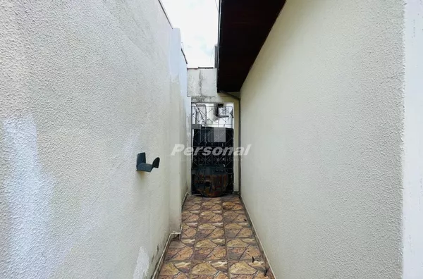 Casa  próxima a rodoviaria nova... - Foto 4
