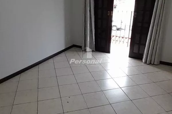 Casa à Venda com 3 Dormitórios, Suíte com Hidromassagem, Churrasqueira e 2 Vagas, Vila São José, Taubaté SP - Foto 9