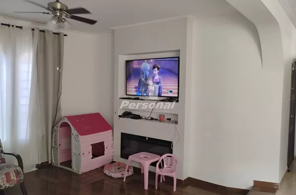 Excelente casa de 3 dormitórios sendo 2 suítes Jardim Maria Augusta, 