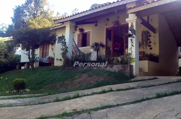 Casa com 3 dormitórios à venda, 150 m² por R$ 1.100.000,00 - Chácaras Cataguá - Taubaté/SP - Foto 1