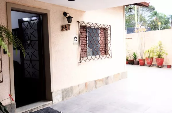 Linda Casa Bairro Parque São Luiz para venda, 2 dormitórios, Taubaté/SP - Foto 1