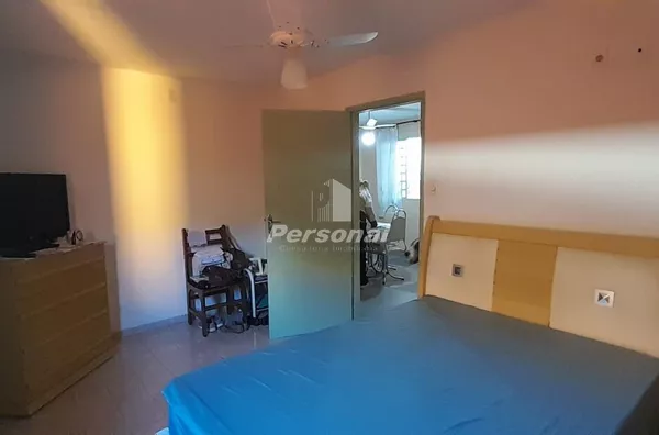 Casa à Venda no Parque Três Marias, Taubaté – 4 Dormitórios, Edícula e 3 Vagas Cobertas - Foto 8