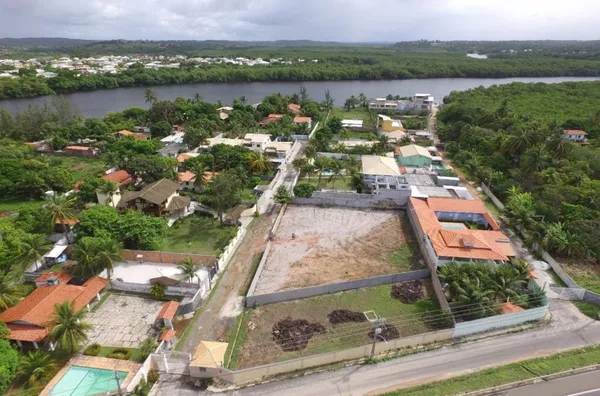 Terreno disponível para venda em Barra do Jacuípe - Camaçari