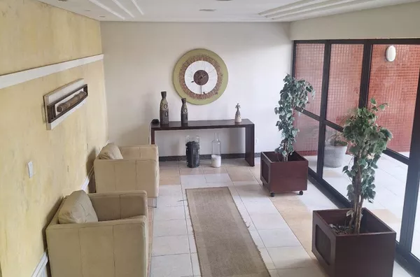 Apartamento 3/4, sendo 02 suítes, vista mar na Pituba