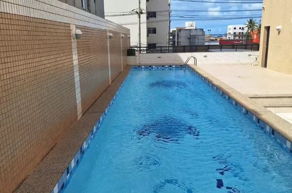 Apartamento 3/4, sendo 02 suítes, vista mar na Pituba