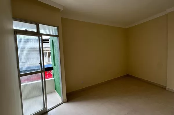 APARTAMENTO À VENDA - FEDERAÇÃO - REFORMADO E PRONTO PARA MORAR