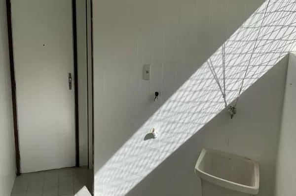 APARTAMENTO NORMAL para venda e aluguel CANDEAL Salvador