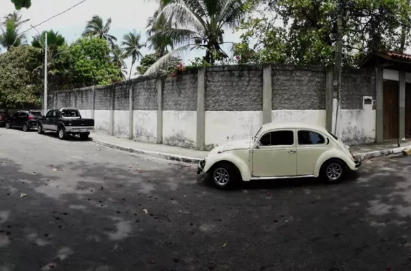 Terreno na beira da praia disponível em Itapuã - Salvador