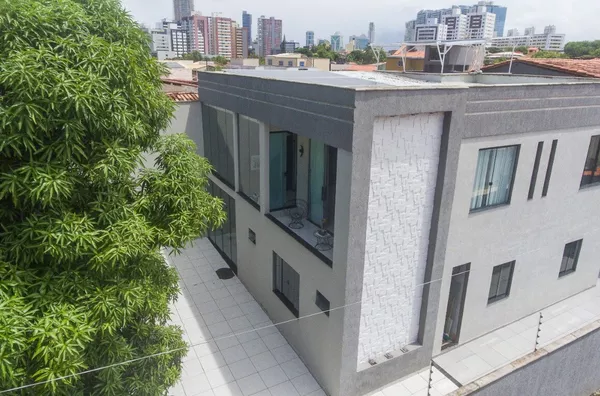 Maravilhosa casa  moderna minimalista no Stiep