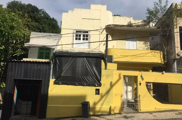 Casa comercial/HOSTEL disponível para venda na Barra - Salvador