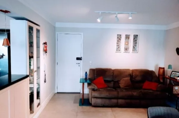 Impecável apartamento no Bosque da Saúde