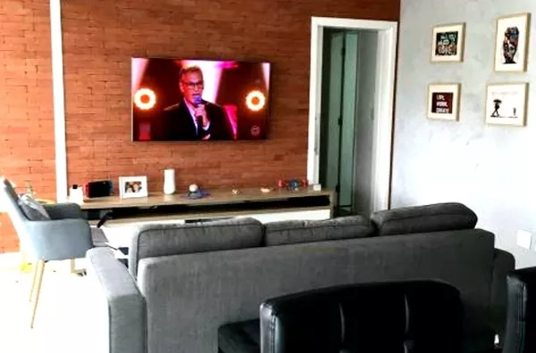 apartamento do lado do Metrô