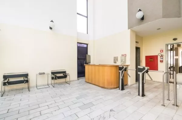 Sala comercial próxima do metrô