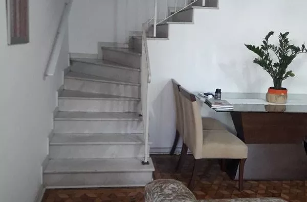 Sobrado com 3 dormitórios à venda, 130 m² por R$ 700.000,00 - Vila Moinho Velho - São Paulo/SP