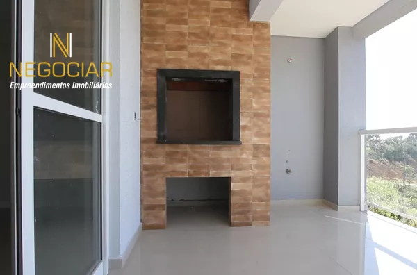 Barracão para venda com 5 apartamentos e sala comercial