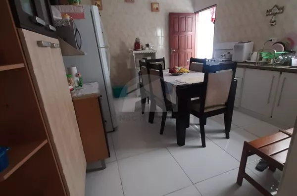 Três casas à venda, ótima opção para renda , 175m² por R$ 490.000,00 - Jardim Toca - São Paulo/SP