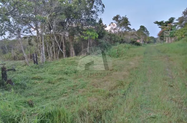Terreno com 364m² para venda em Peruíbe - SP