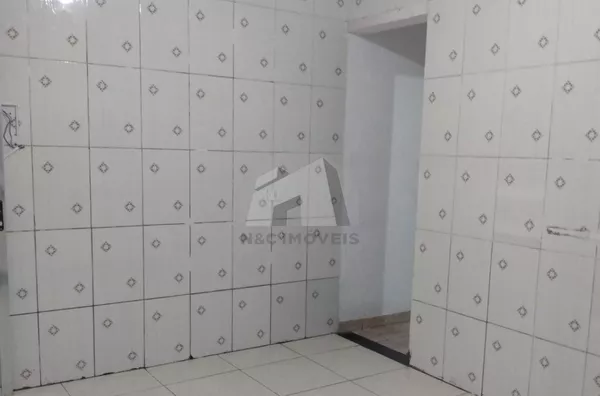 Casa para Locação R$ 750,00 Jardim Guanhembu, São Paulo