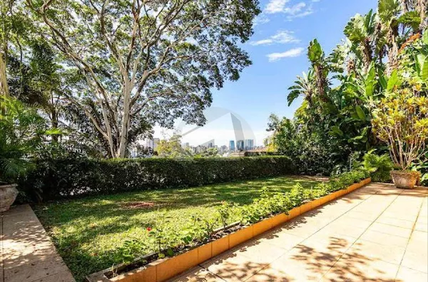 CA5004 - Casa de 656m² á Venda  R$ 7.500.000, Jardim Guedala/SP