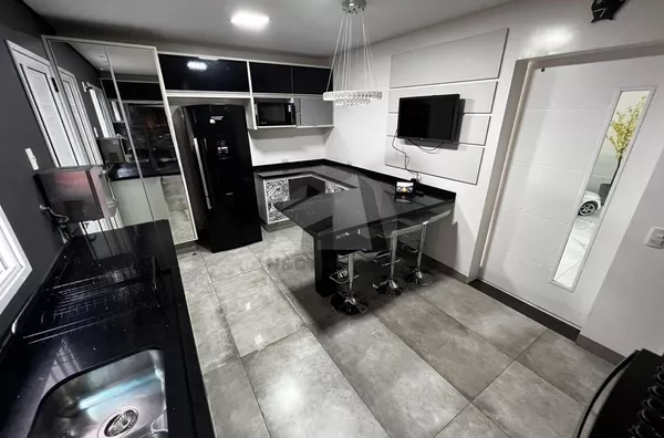 CA4392 - Casa de 350m² para venda por R$960.000 - Vila Arriete/SP