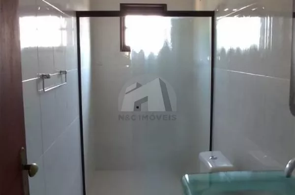 Sobrado com 4 dormitórios à venda por R$ 900.000 - Vila Quintana - São Paulo/SP