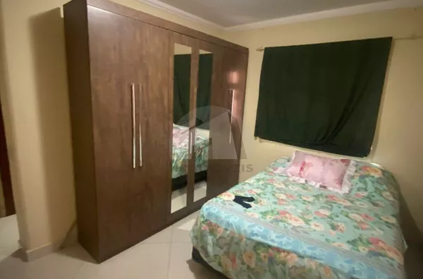 Casa dividida em 3 partes para venda,  por R$ 585.000 - Jardim Guanhembu, São Paulo/SP