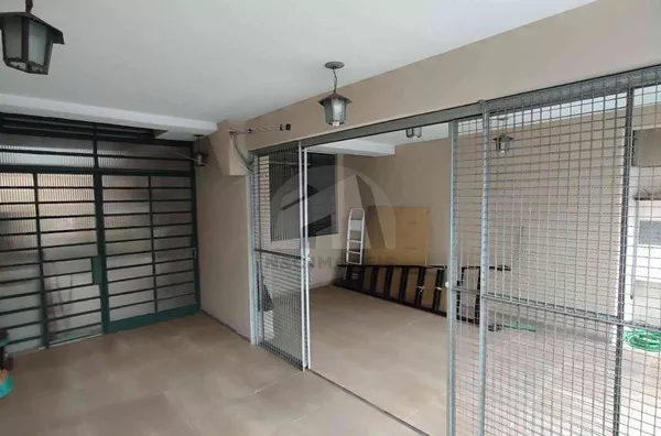 Sobrado á venda R$498.000 Vila Marari/Cupecê