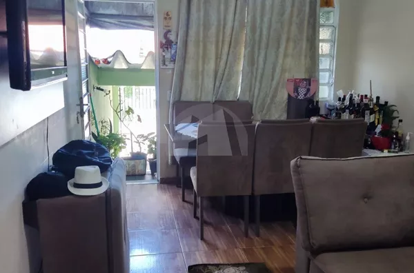 Casa para venda com 2 dormitórios, por R$350.000 - Jardim Helga, São Paulo/SP