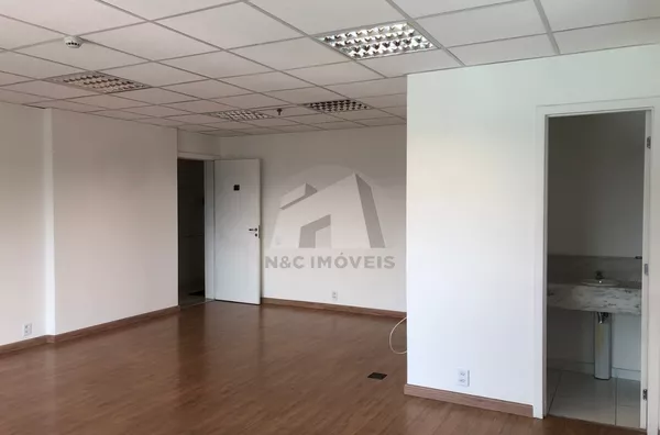 Sala Comercial para venda,  46m², R$ 440.000 Santo Amaro - São Paulo/SP