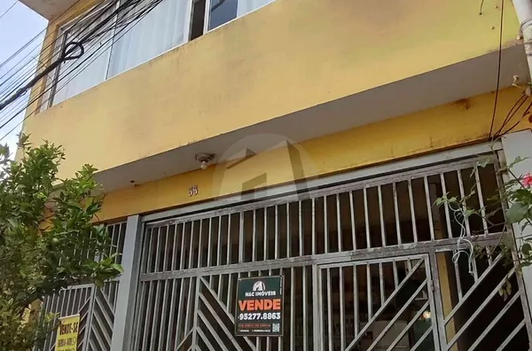 Imóvel com 5 casas para venda R$700.000, Jd Kika