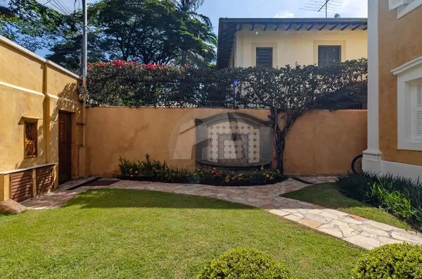 Sobrado á Venda R$ 7.900.000,00 e Locação R$ 40.000,00, Jardim Europa/SP