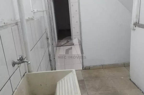 Casa para Locação R$ 750,00 Jardim Guanhembu, São Paulo