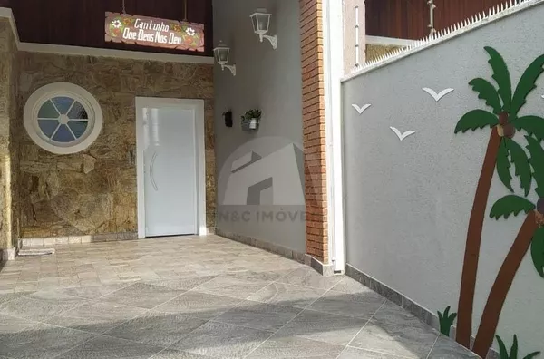 Casa Térrea para venda 3 dormitórios, 250m² por R$ 590.000, Parque Balneário Oásis - Peruíbe/SP