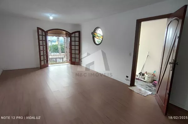 SO4431 - Casa de 175m² para venda por R$730.000 e locação por R$3.000 - Terceira Divisão De Interlagos/SP