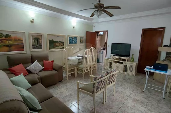 Sobrado á venda R$750.000  Vila Marari/Cupecê