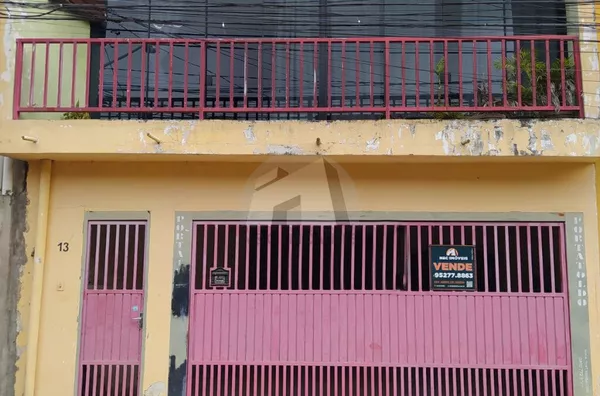 Casa para venda, 4 quarto(s), R$550.000 - Jardim Guanhembu, São Paulo.