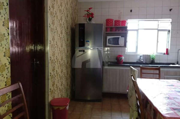 Terreno com 4 casas à venda por R$ 550.000 - Parque Planalto - São Paulo/SP