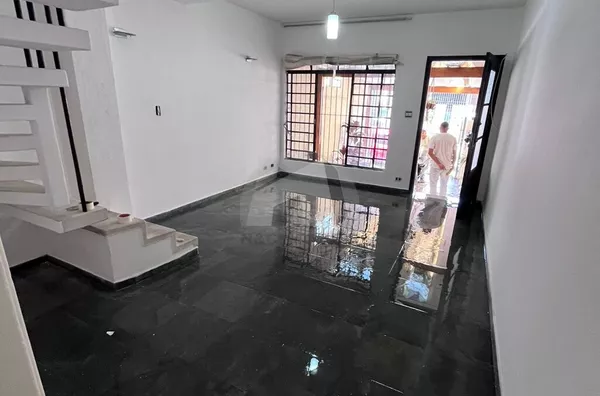 Sobrado para Locação R$ 3.300,00 Jd. Prudência/SP