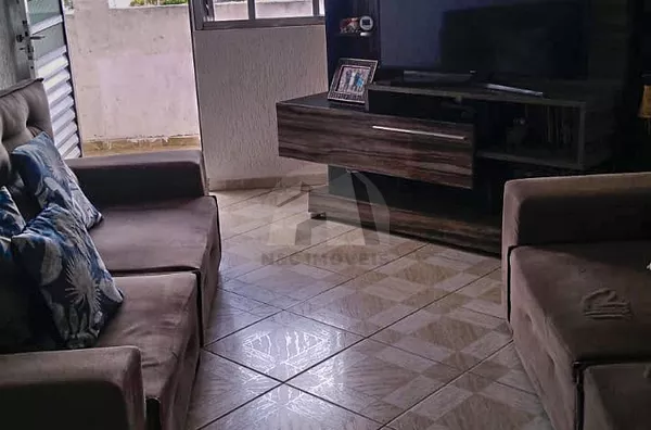 Terreno com 3 casas para venda no Jardim Itatiaia - São Paulo/SP