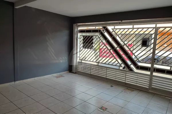 Sobrado para venda e aluguel, 3 quarto(s), R$ 890.000, locação R$ 3.600/mês Interlagos, São Paulo