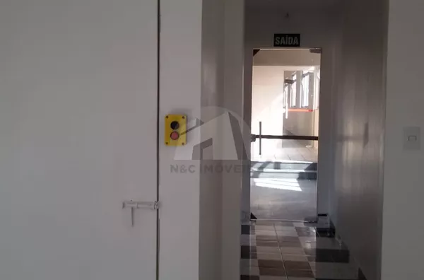 Galpão Comercial Locação R$ 15.800,00 e Venda R$ 2.500.000, Jardim Régis/SP