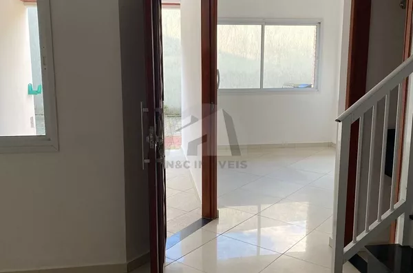 Casa em Condomínio á Venda R$ 600.000 e  Locação R$ 3.600,00,  Jardim Cupecê/SP